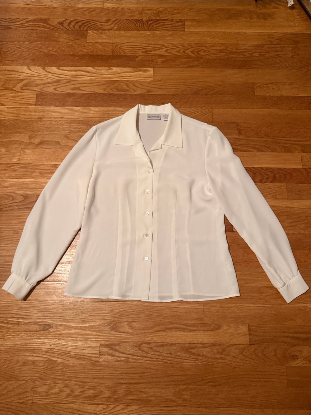 Liz Claiborne Cream Button-Down Long-Sleeve Blouse